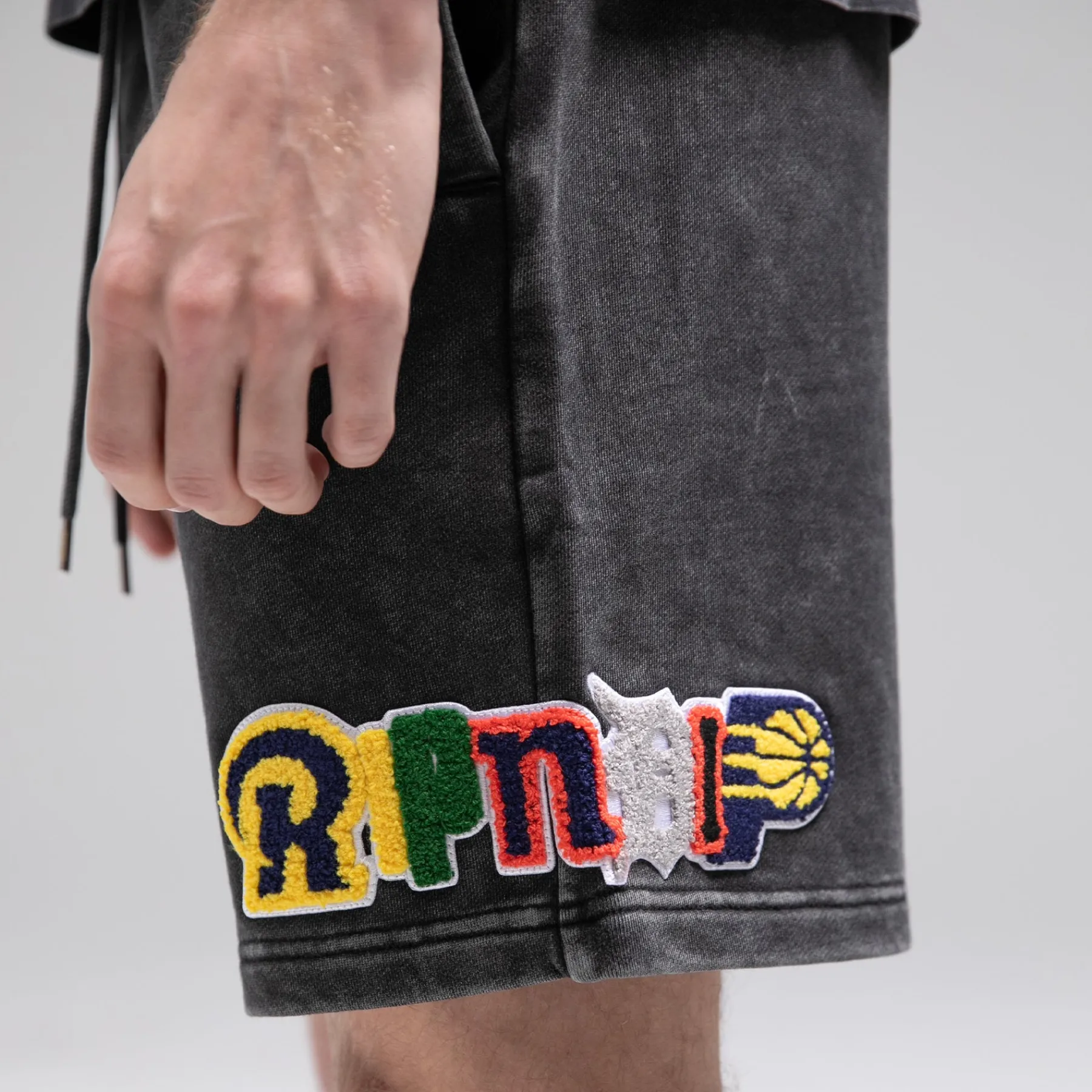 Ripndip Sweats|Shorts<Fan Fave Sweatshorts (Black Wash)