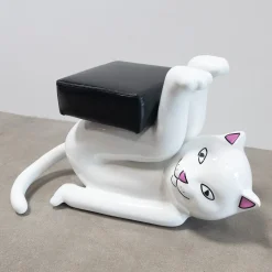 Ripndip Furniture / Statues<RIP Owens Chairs (Black and White)