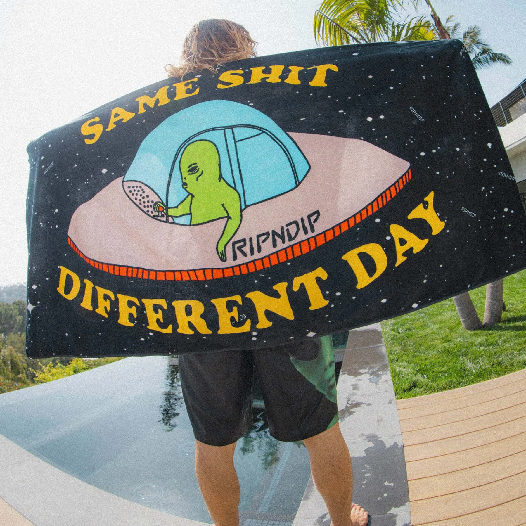 Ripndip Stocking Stuffers|Home Goods<Same Shit Different Day Beach Towel (Black)