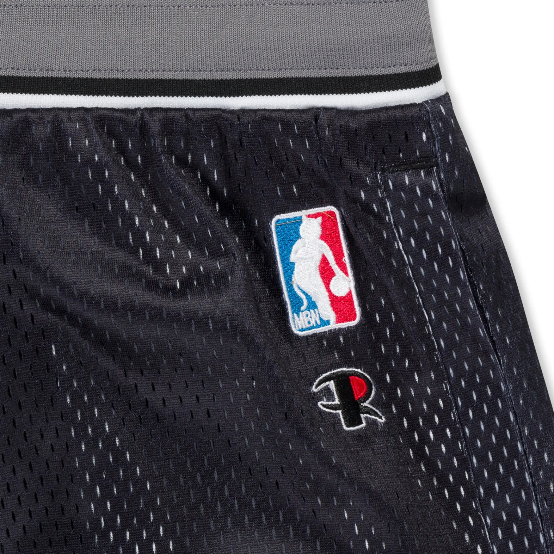 Ripndip Shorts<We Come In Peace Basketball Shorts (Black)
